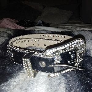 Womens blinged belt